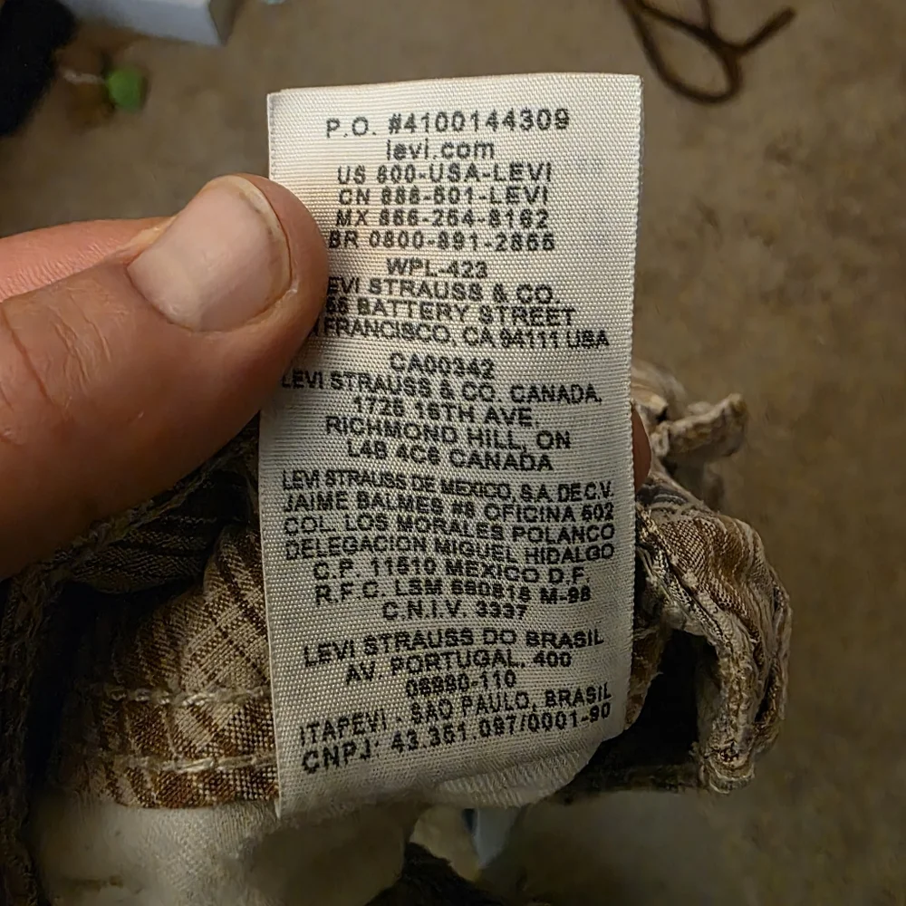 Levi's White Tab Plaid Cargo 100% Cotton Shorts Size 36 - Picture 7 of 9